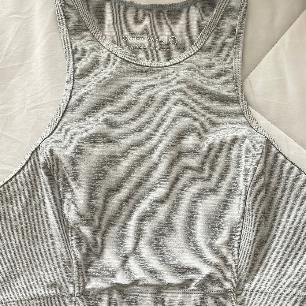 Gently Worn Outdoor Voices Athena Crop Top